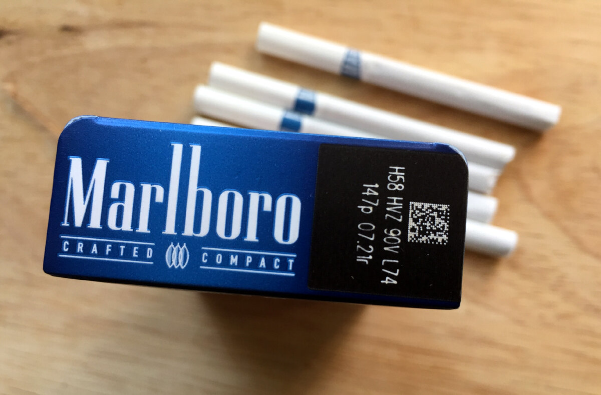 Marlboro crafted compact