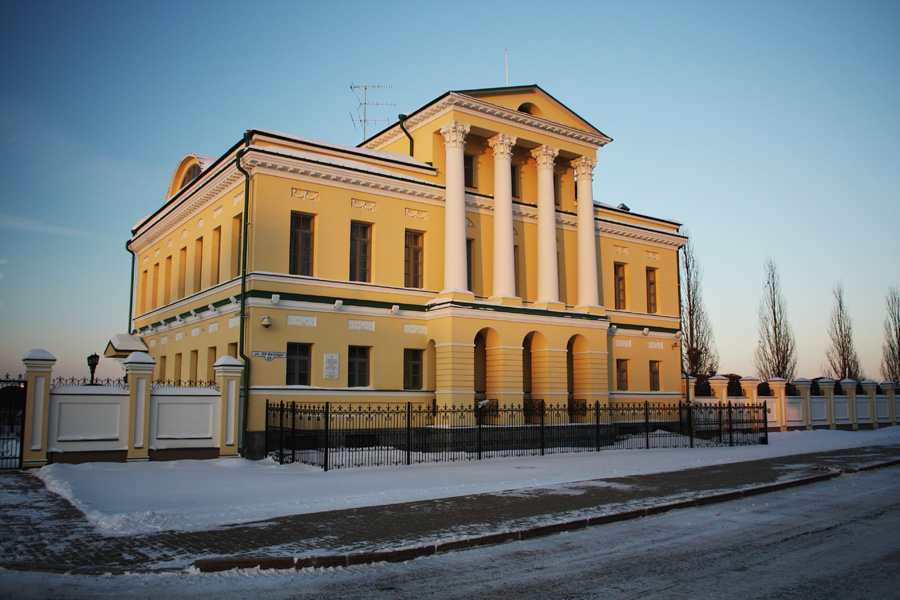 Домашний тюмень. Дом купца Прасолова Тюмень. Особняк благородного собрания Тюмень. Особняк купца Пшеничникова Екатеринбург. Усадьбы ЕКБ дом купца Пшеничникова.