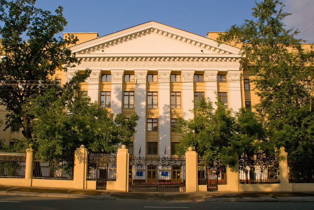 Где хорошие вузы. ММУ Московский Международный университет. Московский Международный университет Ленинградский проспект 17. Вуз ММУ В Москве. Московский Международный университет здание