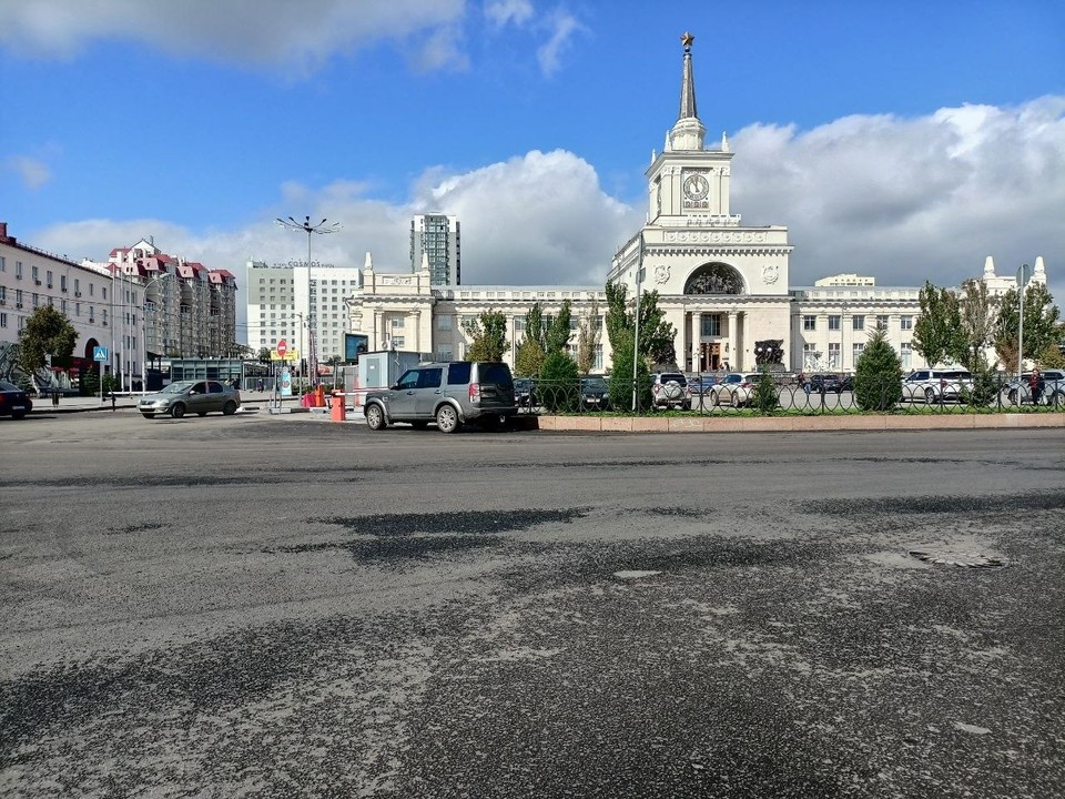     Улицу Коммунистическую ремонтируют по всей ее протяженности Екатерина СИМОХИНА