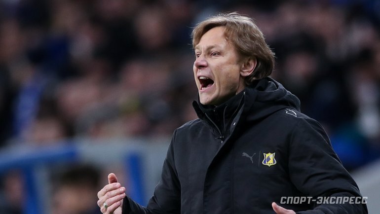    Валерий Карпин.Дарья Исаева