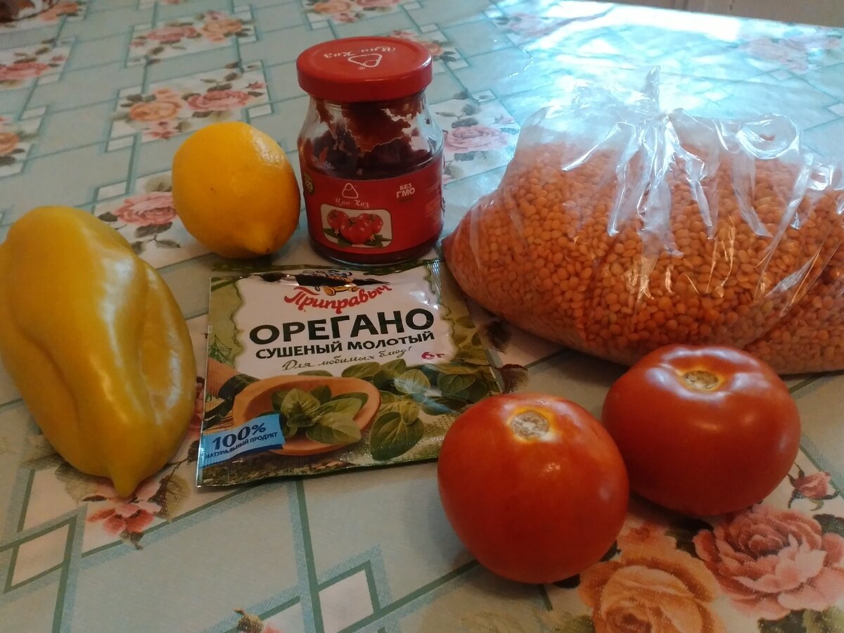 Мы, для улучшения вкуса, добавим в суп овощей и сварим на бульоне