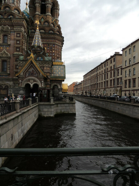 Спас - впервые увидела без лесов. Он прекрасен. 