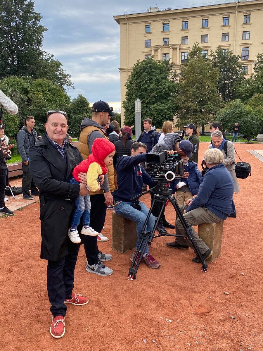 Рушель и Алекс Блаво на съёмках .