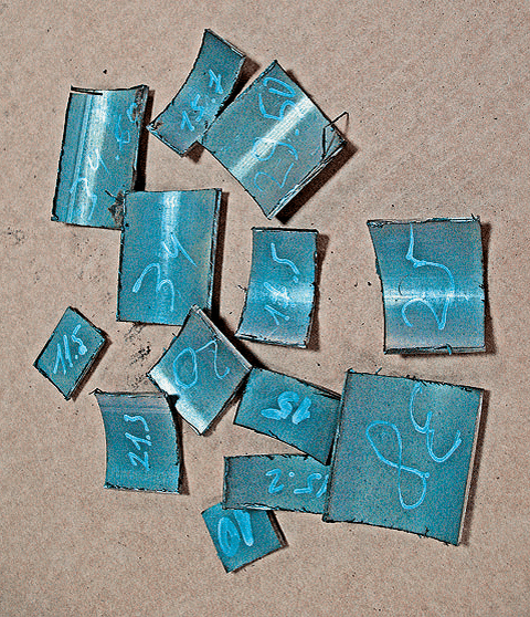 Так выглядят грузики для балансировки. на каждом написана его масса