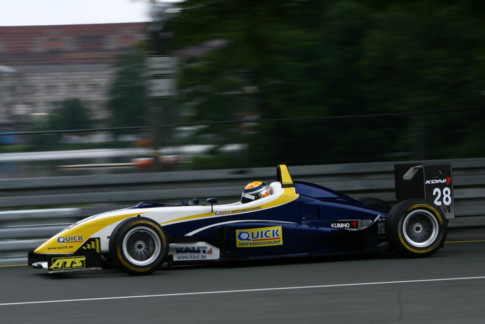 Болид Formula 3 2007 года 
