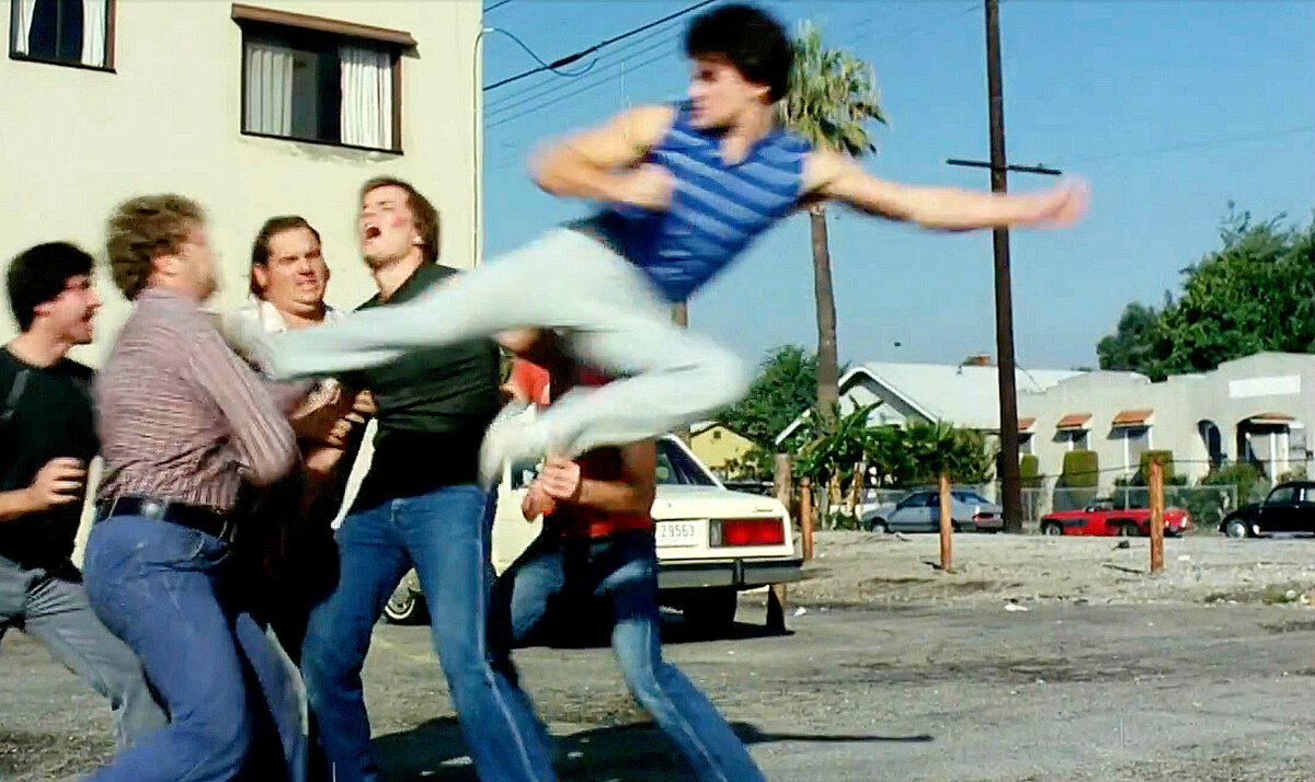 Так начинались рейды на "безмасочников"... 