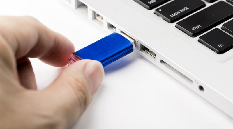 USB флешка | Фото: sentryo