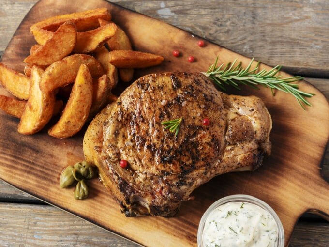 Что может быть вкуснее отбивной?