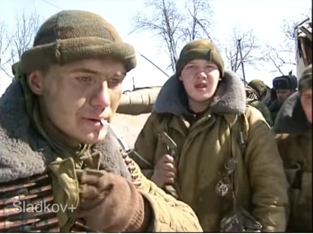 Разведчики в Комсомольском. Кадр из репортажа канала Сладков+