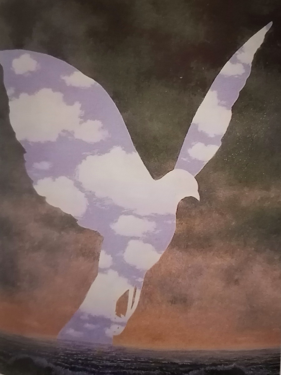 Рене Магритт. Большое семейство. Холст. Масло, 100*81. Музей искусств Уцуномия, префектура Тотиги.