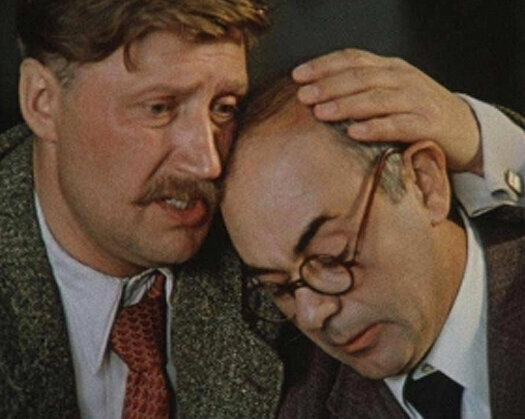 Вот они, счастливые-несчастные мужья Маргатирты Павловны. Совесть каждого кстати чиста, решает за них всё женушка.   