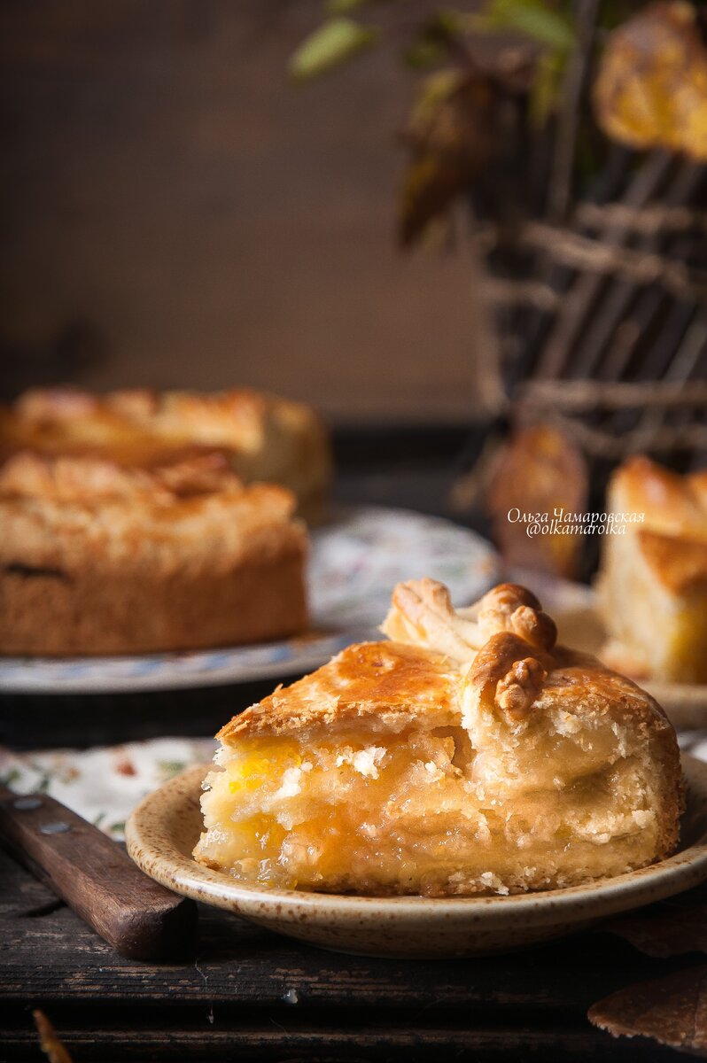 Очень красивый, вкусный двухслойный пирог для настоящих любителей лимонной выпечки