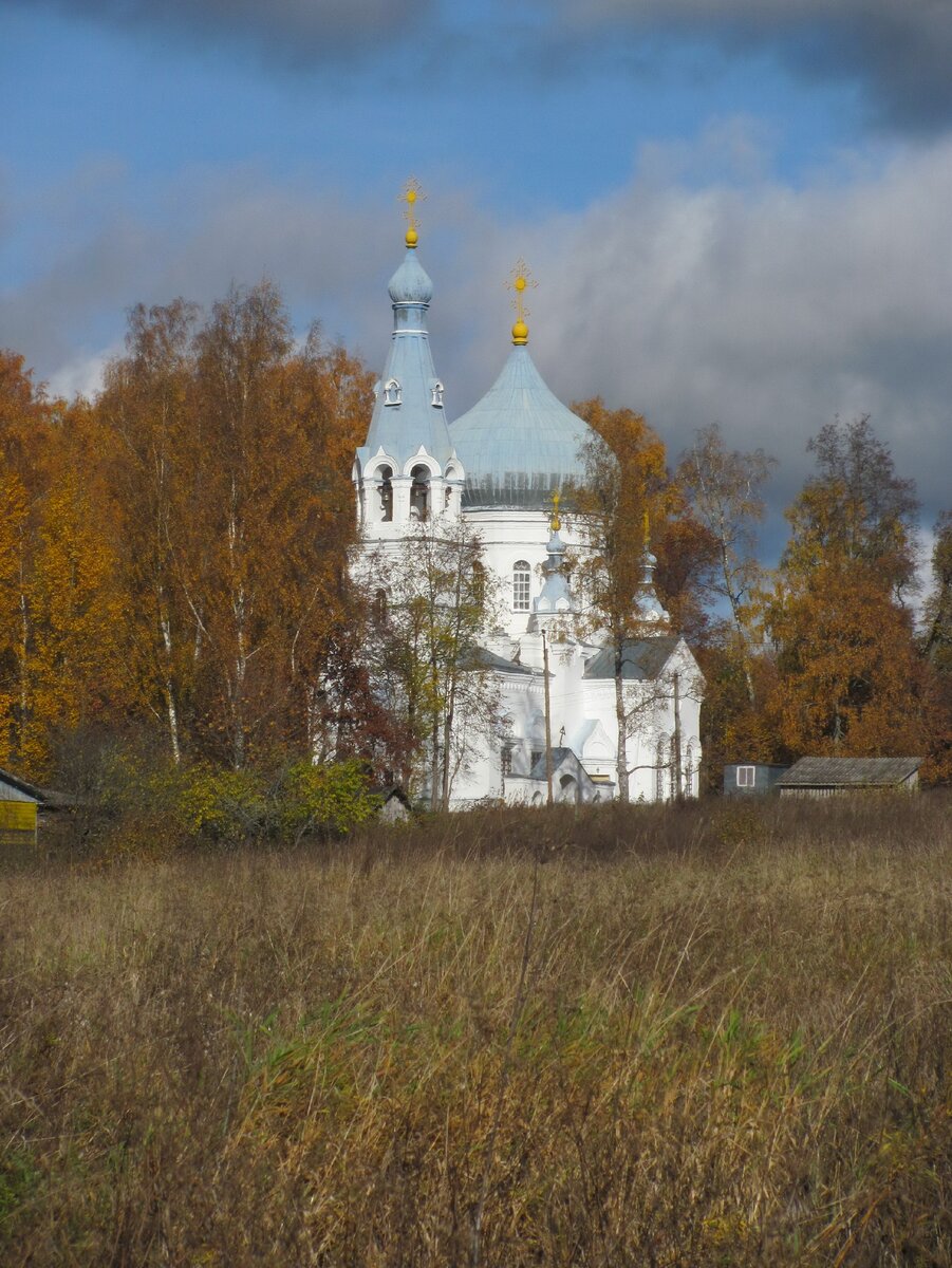 храм в пенино сланцевский район