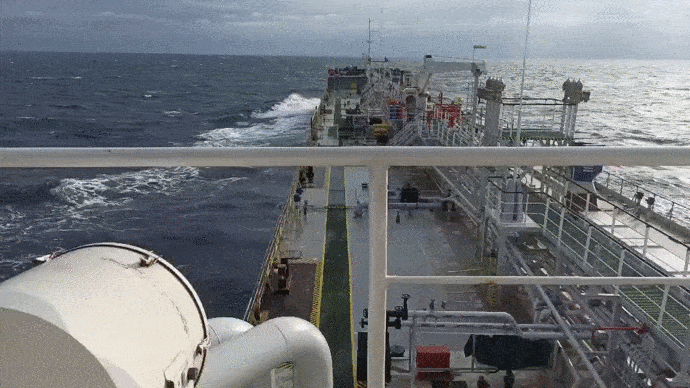 Танкер "Хлоя". Видео Дима Солодовников, Самарский филиал ВГУВТ. Апрель 20201