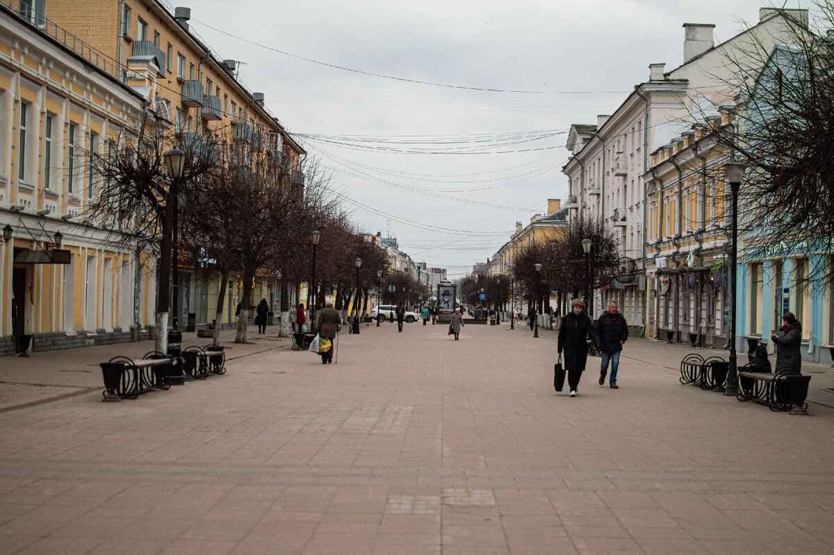 Трехсвятская 25. Трёхсвятская улица в Твери. Тверь пешеходная улица Трехсвятская. "Сретенка", улица Трехсвятская 19. Трехсвятская улица пешеходная Трехсвятская Тверь.