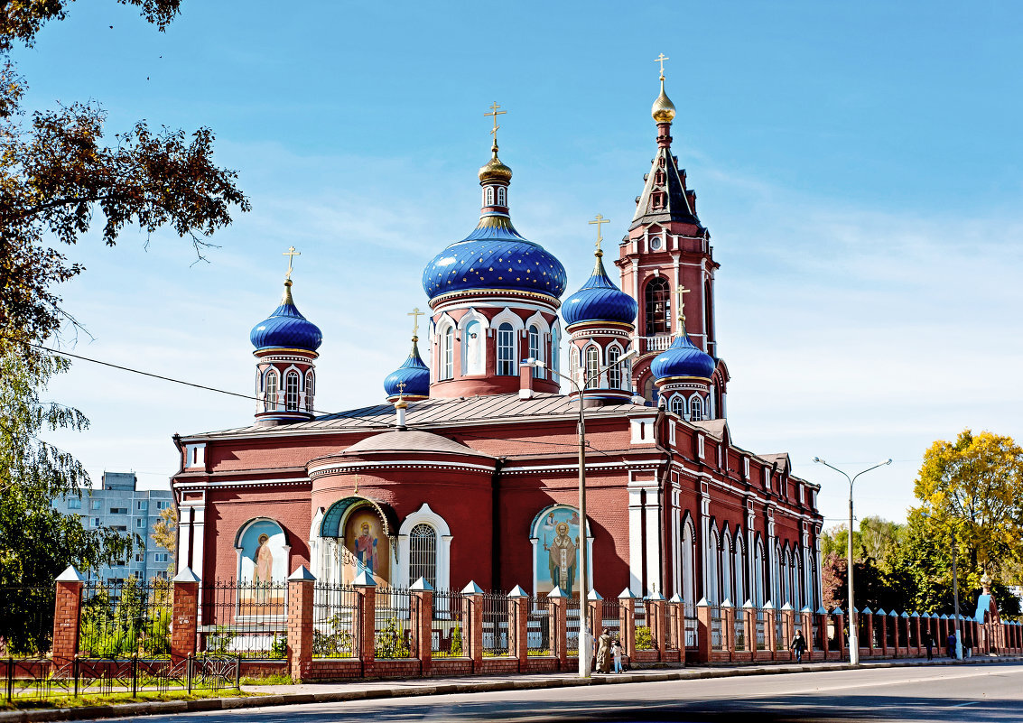 Рэу орехово зуево. Орехово-Зуево храм Рождества Богородицы. Церковь Пресвятой Богородицы Орехово Зуево.