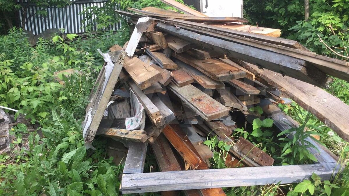 Реальное фото из объявления стоимость б/у досок 12-14 000 рублей за кубометр