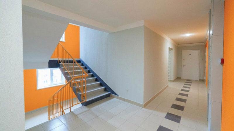 Кто должен делать ремонт в подъезде?