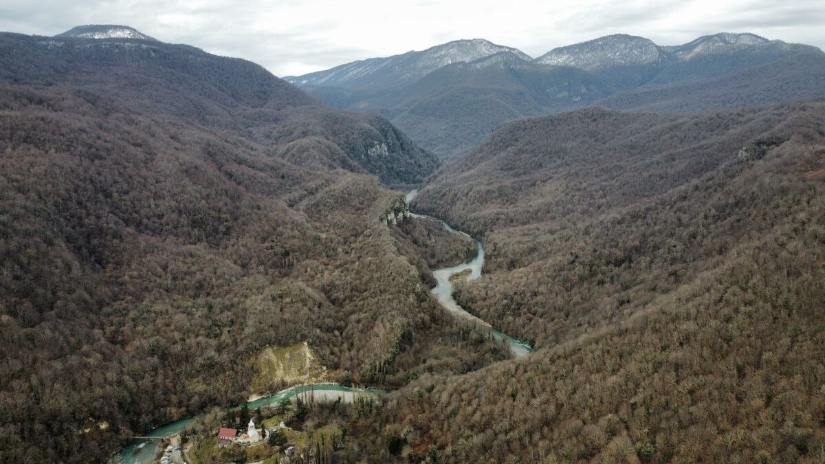 Камшацкая Долина март Абхазия