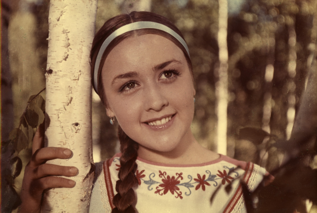 Татьяна Клюева. Татьяна Клю́ева Варвара-Краса. Варвара-Краса, длинная коса (1969). Клюева Варвара Краса.