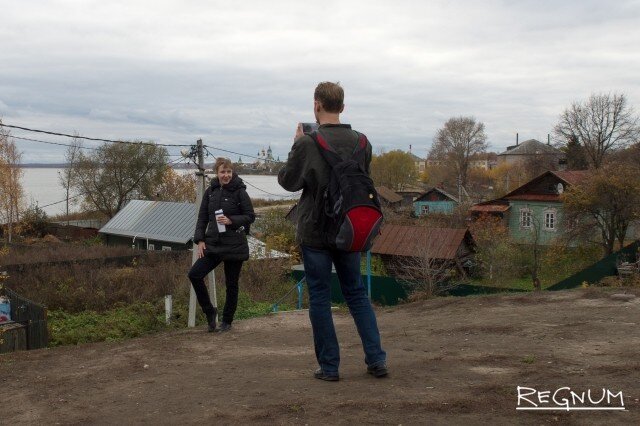    Туристы Сергей Вакорин © ИА REGNUM