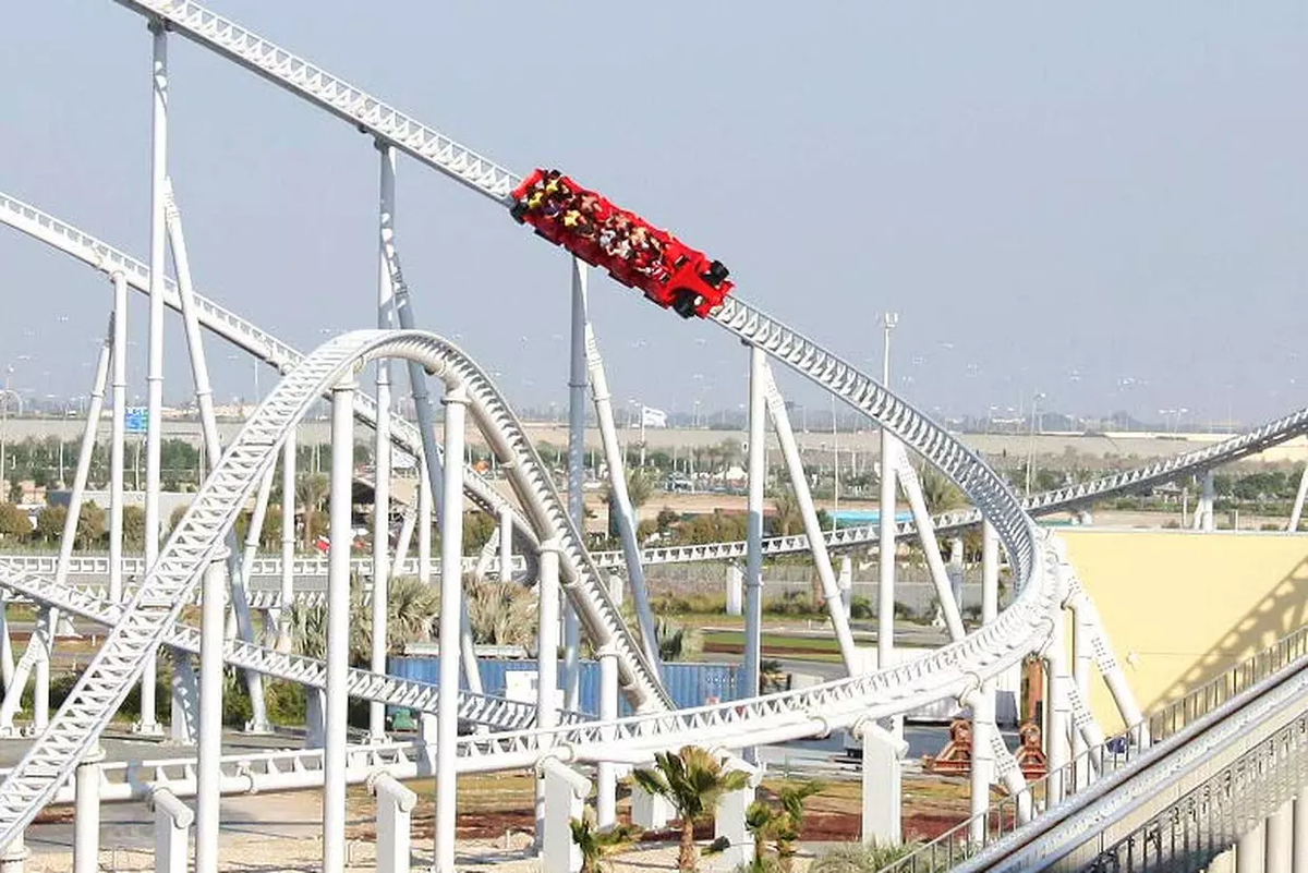 Феррари парк Абу Даби американские горки. Formula Rossa, Абу-Даби, ОАЭ. Феррари парк Абу Даби горка. Феррари парк Дубай горки.