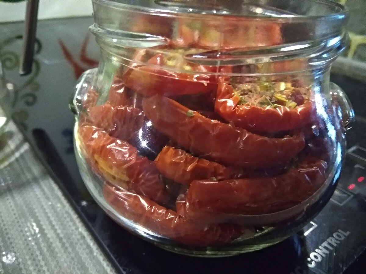 Хорошо, что на фото и видео пока не научились передавать аромат. Иначе можно было бы сойти с ума...