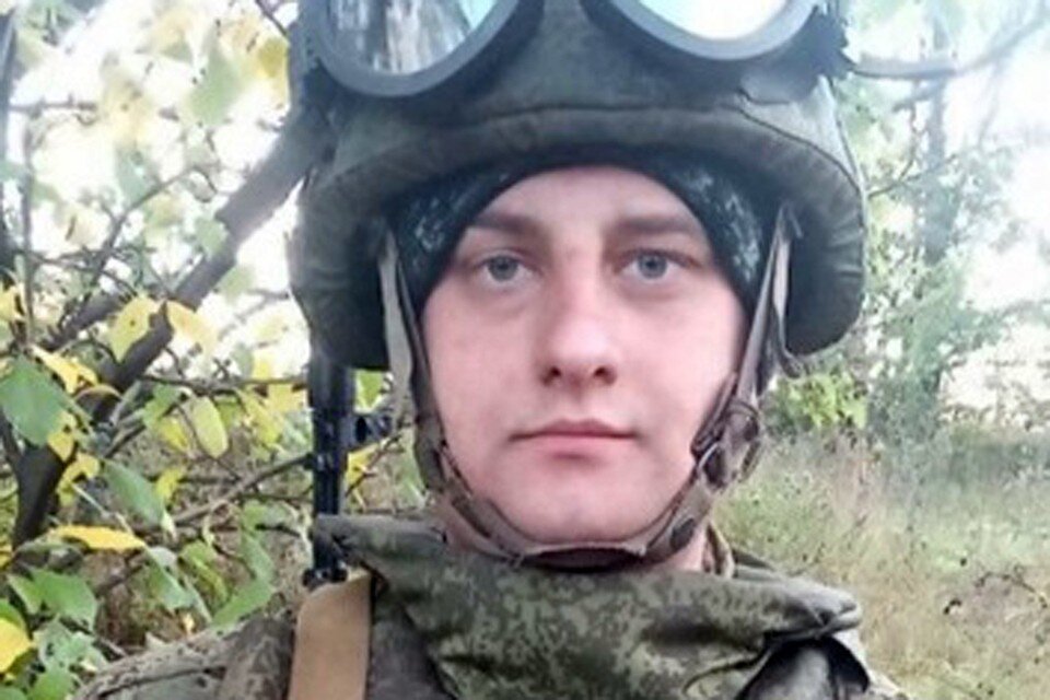     Командир отделения артиллерийской бригады старший сержант Денис Рябенко