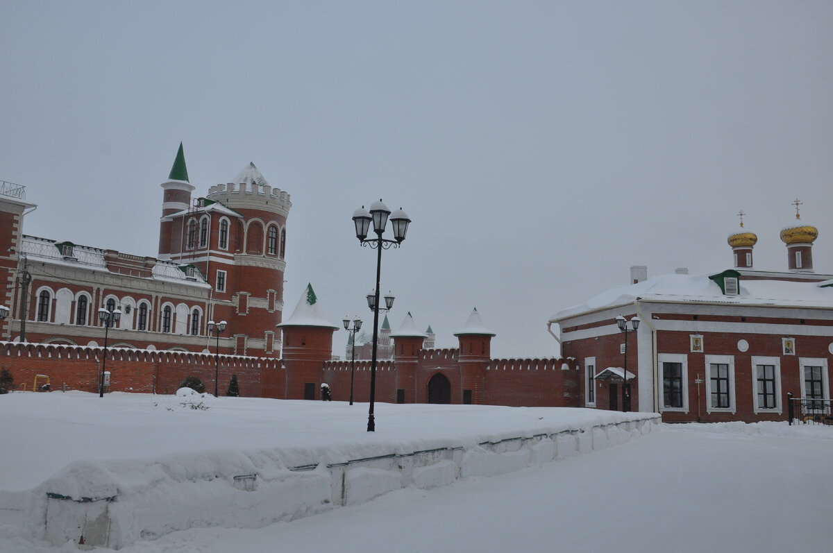 Воскресенская набережная.