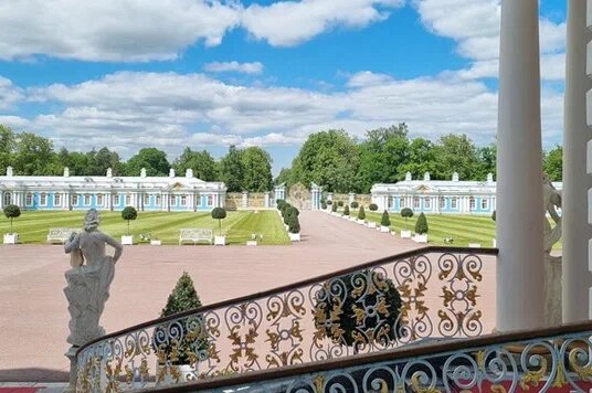 Вид на Золотые ворота