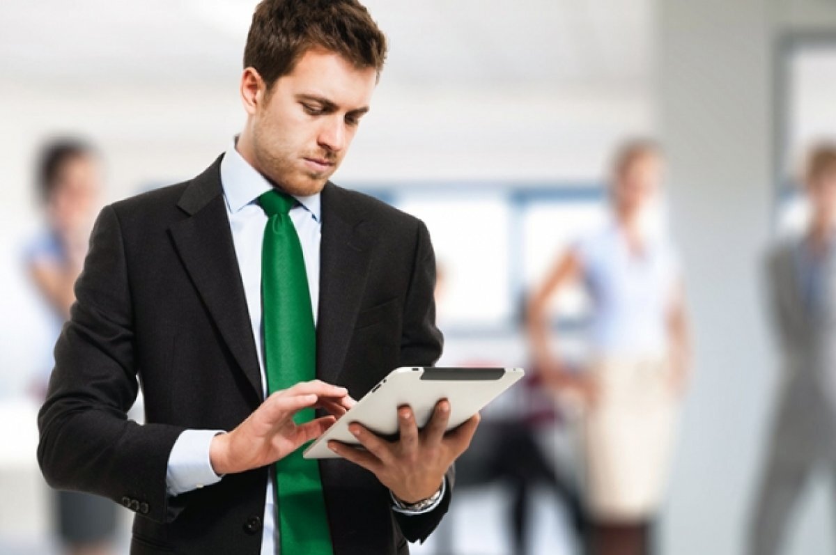    Первый исламский офис Сбербанка в России открыл Рустам Минниханов