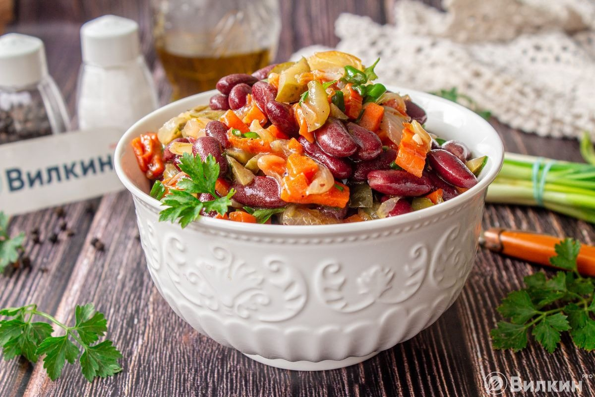 Салат с болгарским перцем и сухариками