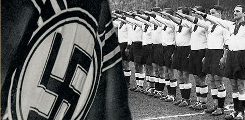 Ровно 75 лет назад, 23 апреля 1945 года, состоялось футбольное дерби «Бавария» - «Мюнхен-1860». За матчем наблюдали 25 тысяч болельщиков.-2