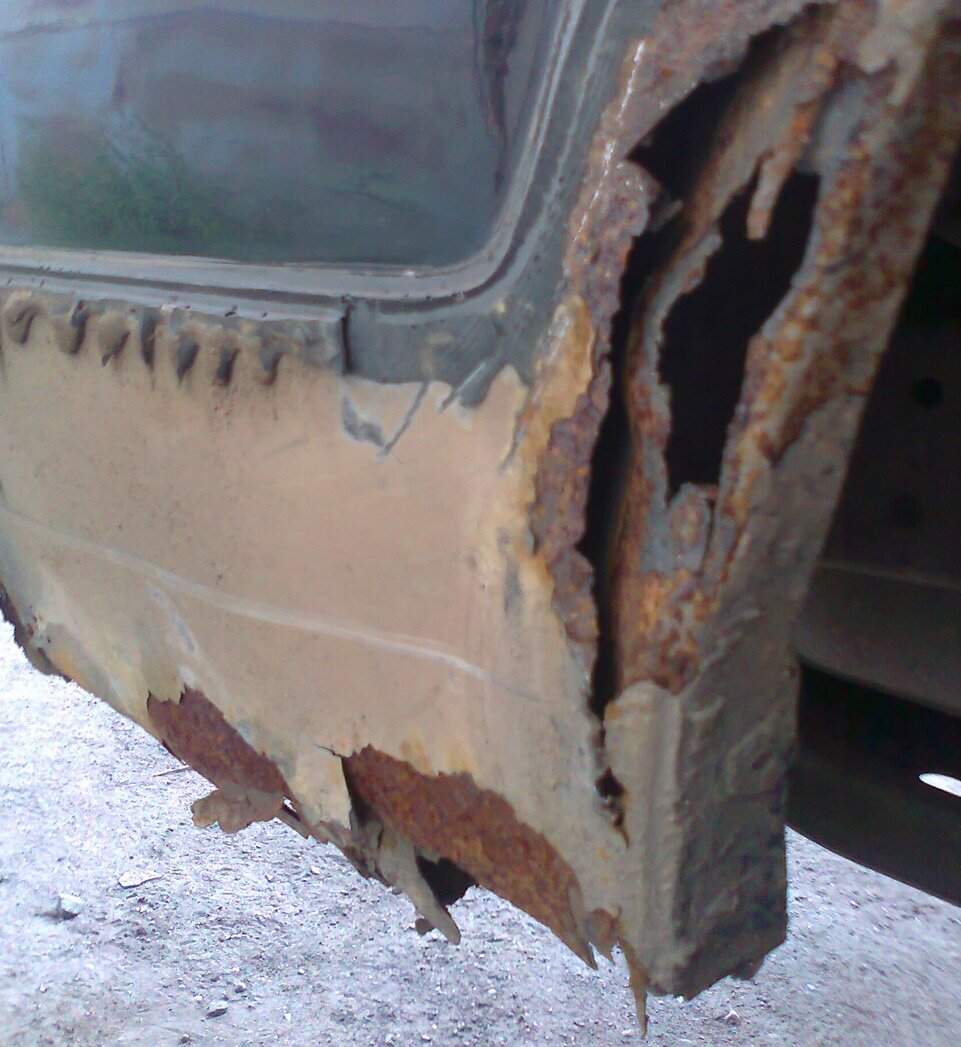 Ржавые пороги 2110. Хендай акцент гнилой. Сгнил или згнил. Сгнил или згнил. Гнилые пороги прадо 150.