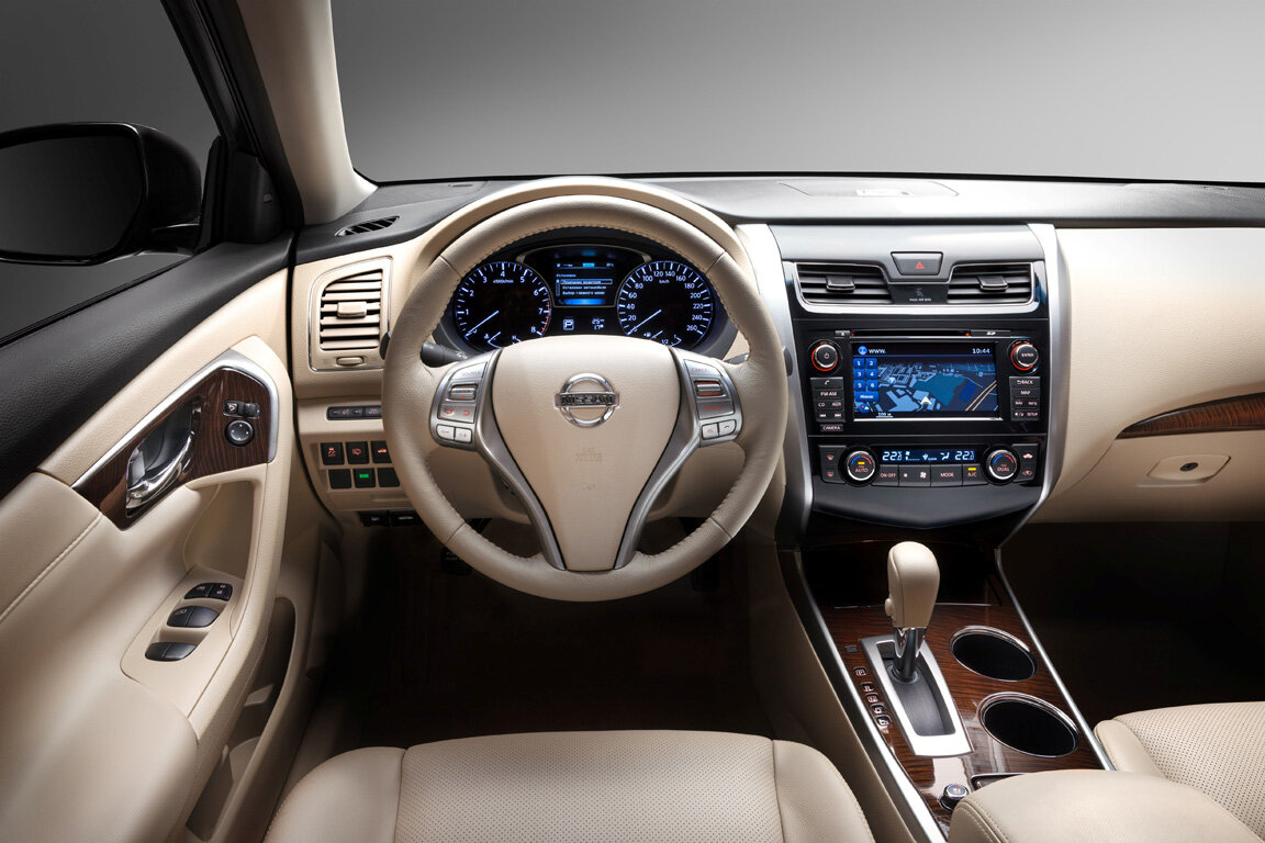 Салон Nissan Teana 2014