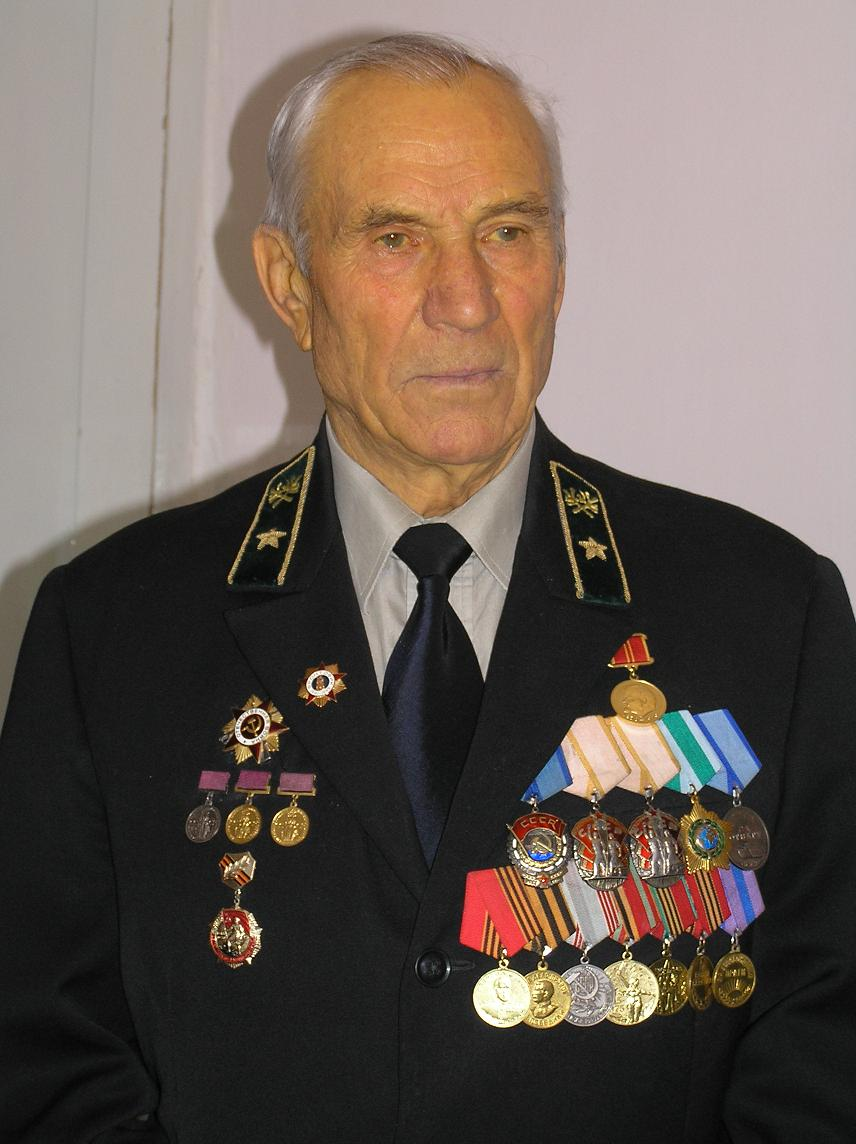 Назар Ермилович Медведев, 1926-2007