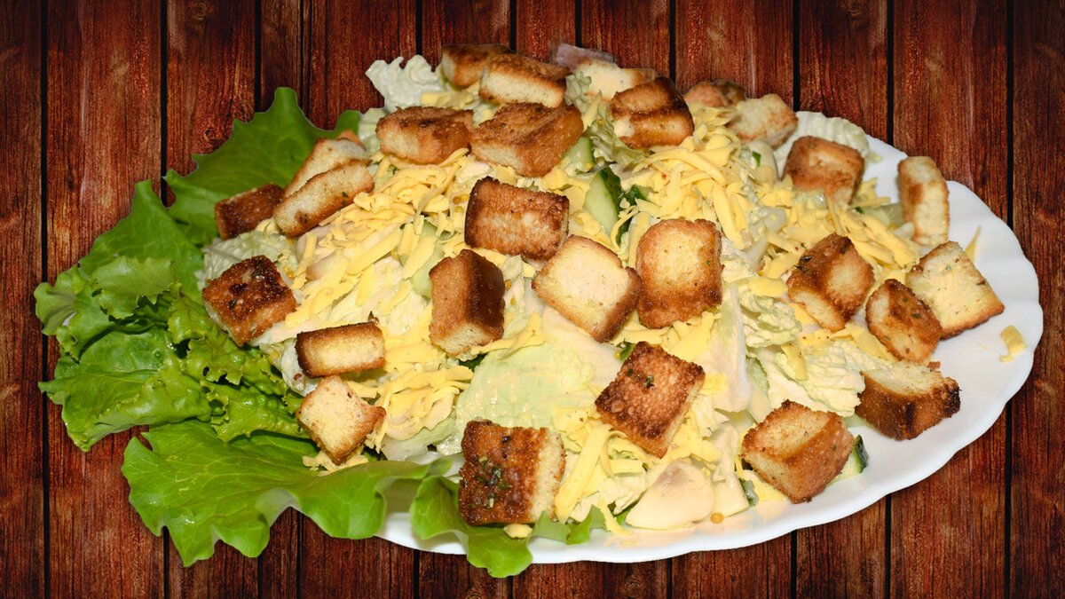 Салат из пекинской капусты с сухариками