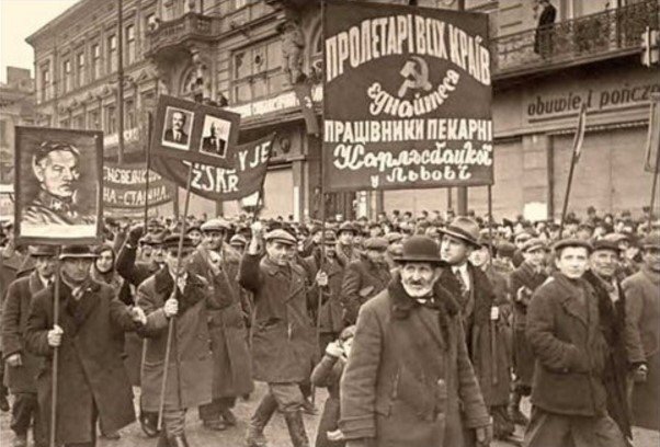 Митинг во Львове в 1939 году
