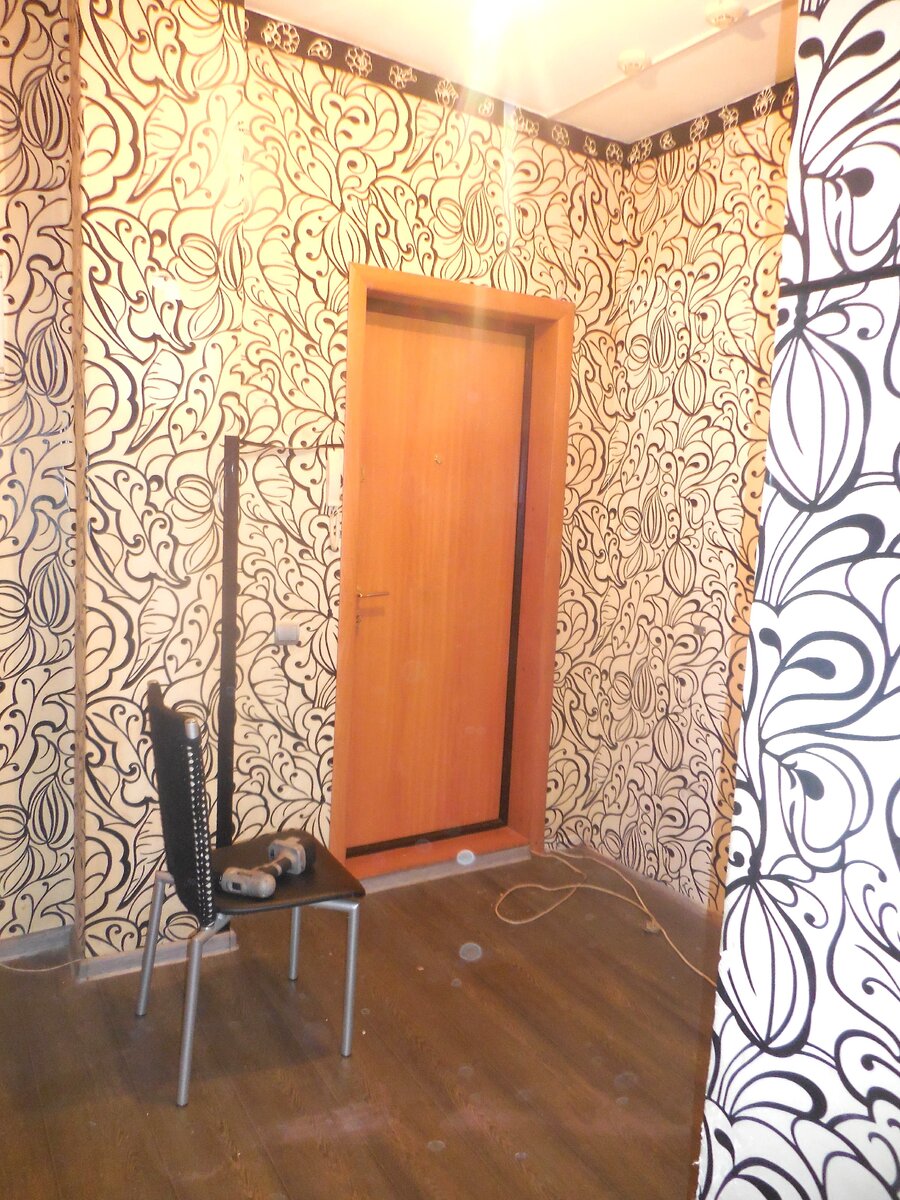 обоям почти 8 лет!