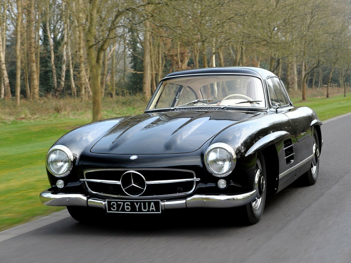 Mercedes Benz 300sl машинка чёрная