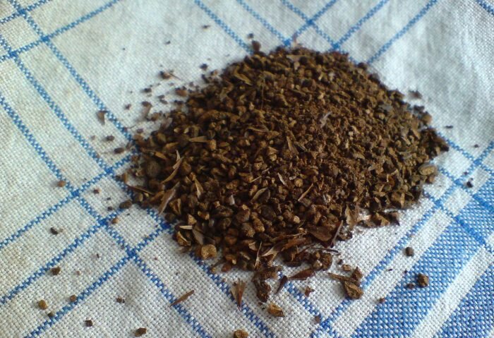 Сушеный и измельченный корень цикория