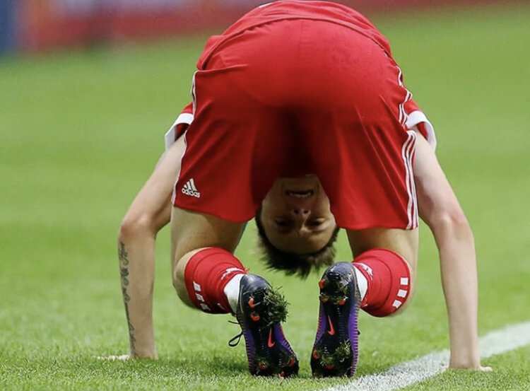 Александр Головин