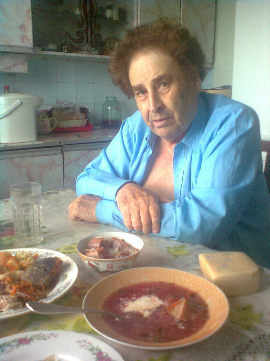 Василию Степановичу в 2010 году исполнялось 79 лет...