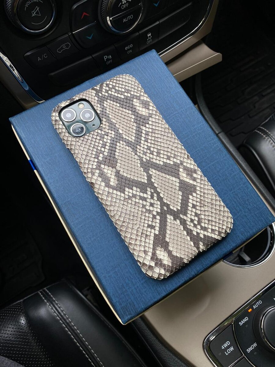 Белый кожаный чехол из питона Mobcase 1222 для iPhone 11 Pro Max