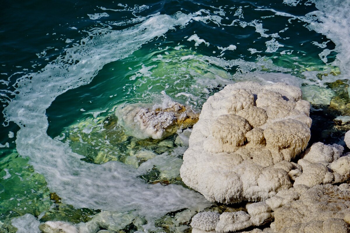 Мертвое море под водой