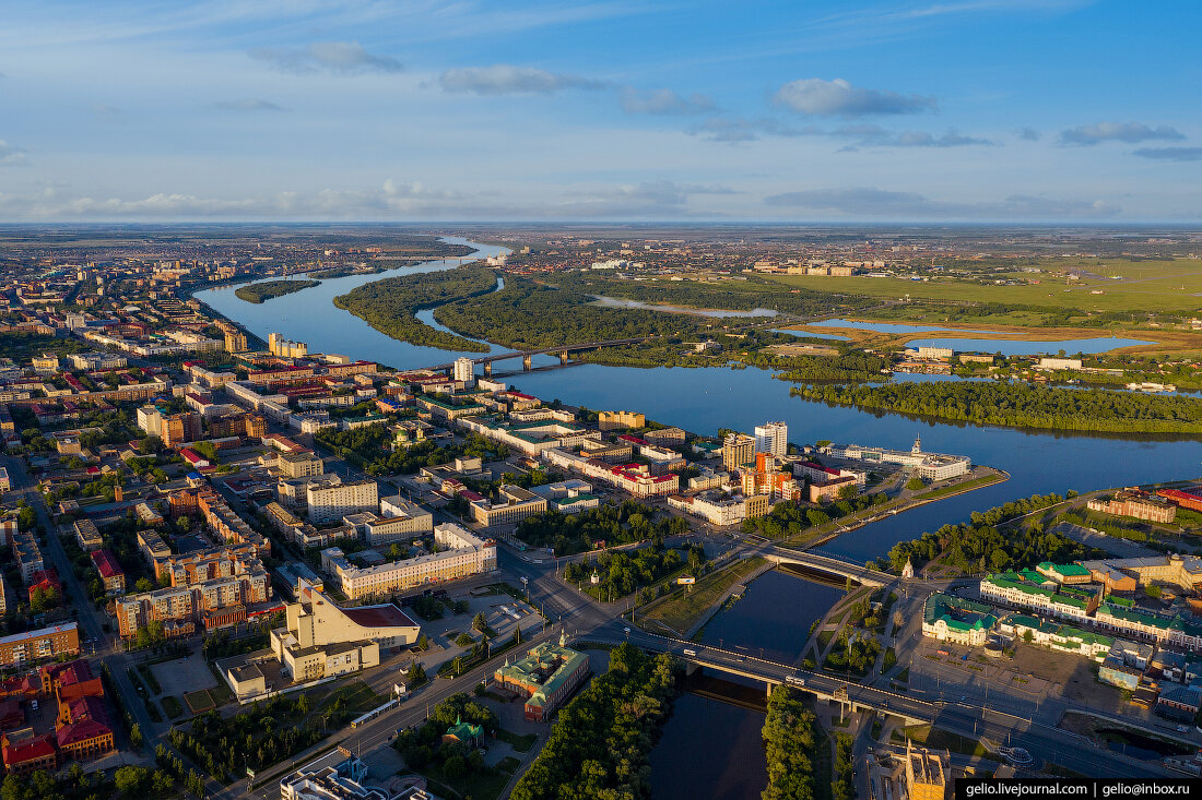 Омск — один из крупнейших городов России и второй по численности в Сибири после Новосибирска.-2