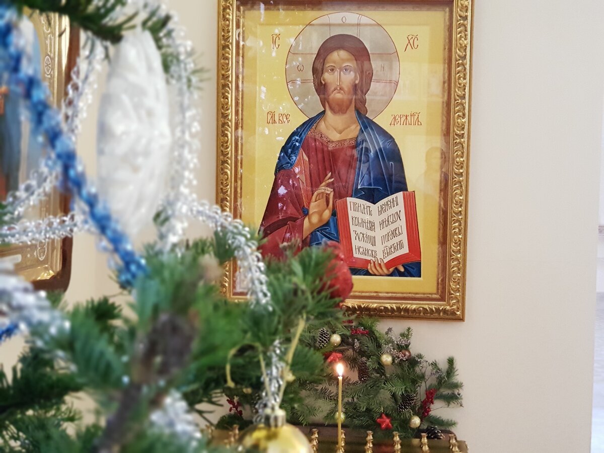 Это фото из нашего храма вмч. Пантелеимона, 2021 год