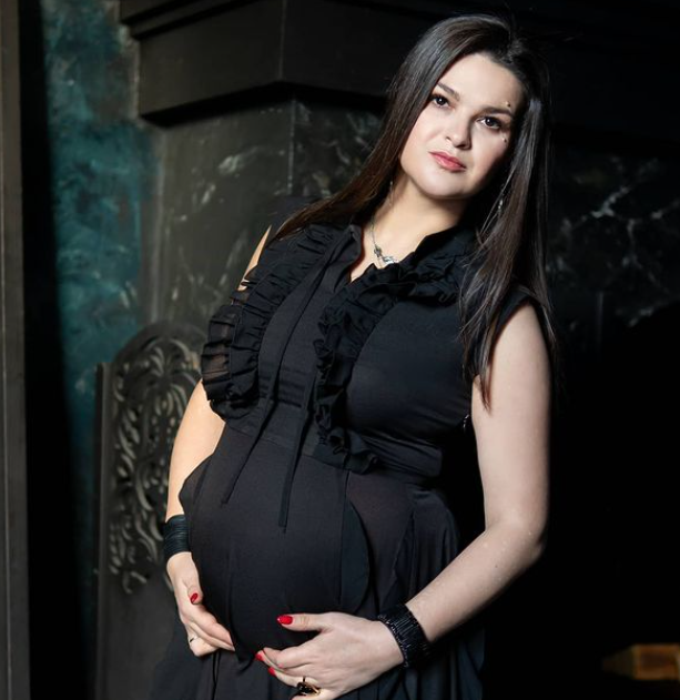 Instagram @viktoriaraidos