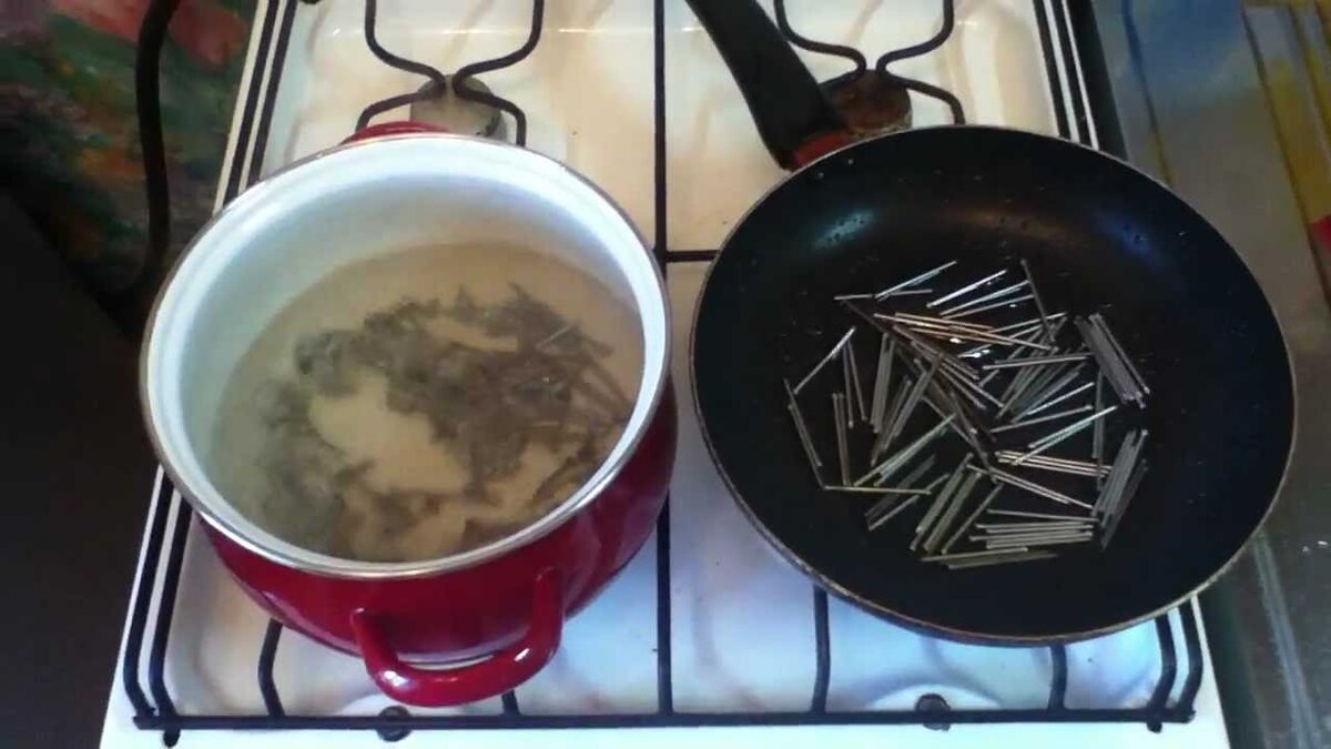 день варить. юмористические иллюстрации. пищевые вещества супа овощного. простые рецепты инфографика. люди на кухне.